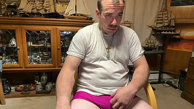Snapshot of ScubaStevex chatting on 9, 5, 2026 ScubaStevex online show from 9, 5, 2026
