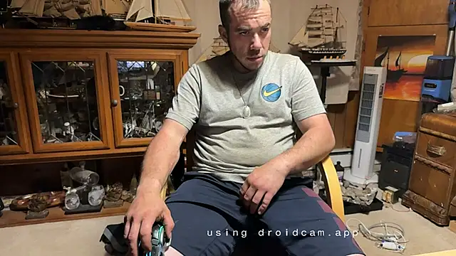 Snapshot of ScubaStevex chatting on 5, 5, 2026 ScubaStevex online show from 5, 5, 2026