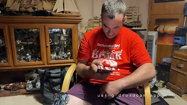 Snapshot of ScubaStevex chatting on 6, 5, 2026 ScubaStevex online show from 6, 5, 2026