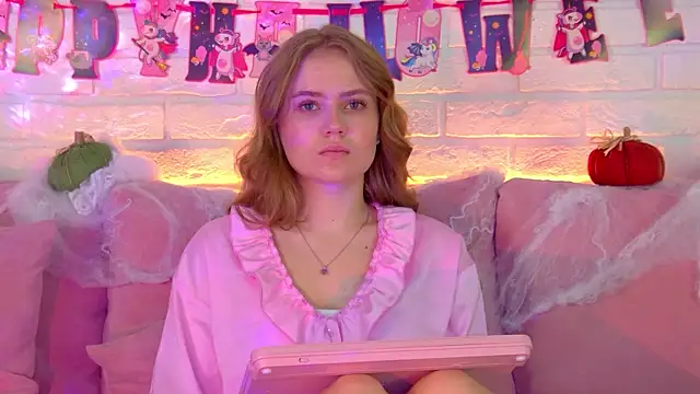 SelinSwarovski online show from 26, 10, 2025