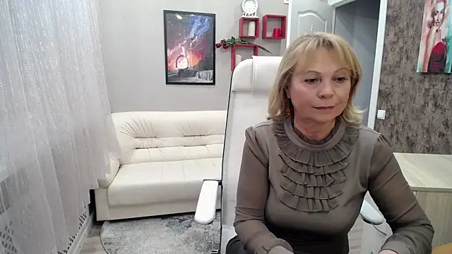 Milla Cutie18 online show from 12, 3, 2025