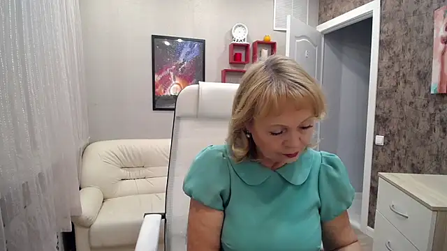 Milla Cutie18 online show from 13, 10, 2025