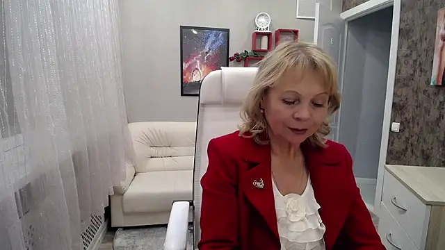 Milla Cutie18 online show from 10, 3, 2025