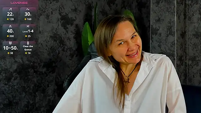 Lillian White online show from 16, 5, 2026