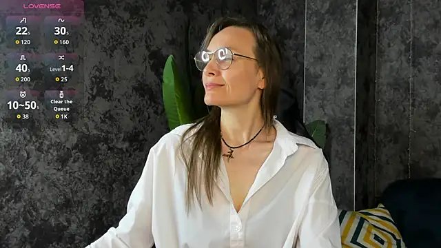 Lillian White online show from 13, 5, 2026