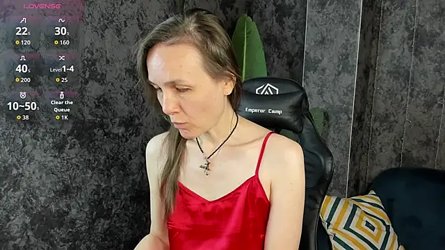 Lillian White online show from 12, 5, 2026