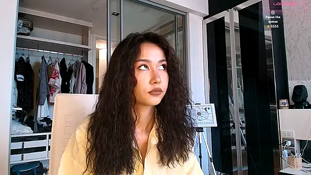 Snapshot of Melissa_Mone chatting on 19, 7, 2026 Melissa Mone online show from 19, 7, 2026