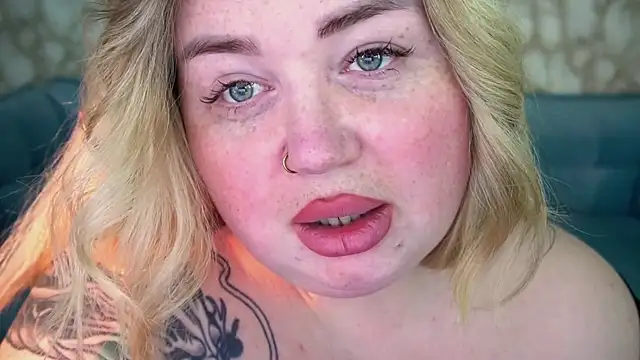 ZaraReignn online show from 2, 4, 2026