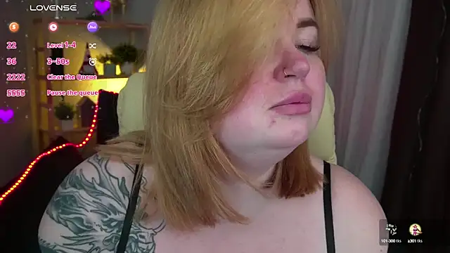 ZaraReignn online show from 27, 2, 2025