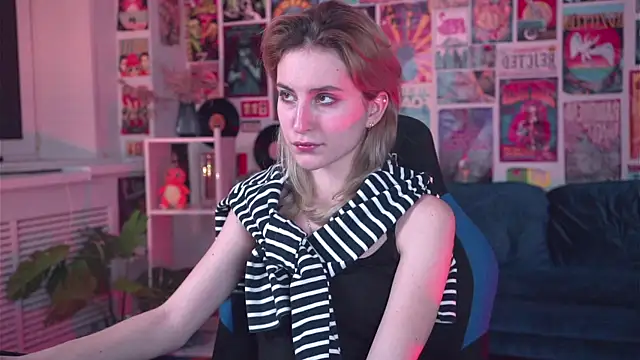 LuxRayi online show from 19, 2, 2025