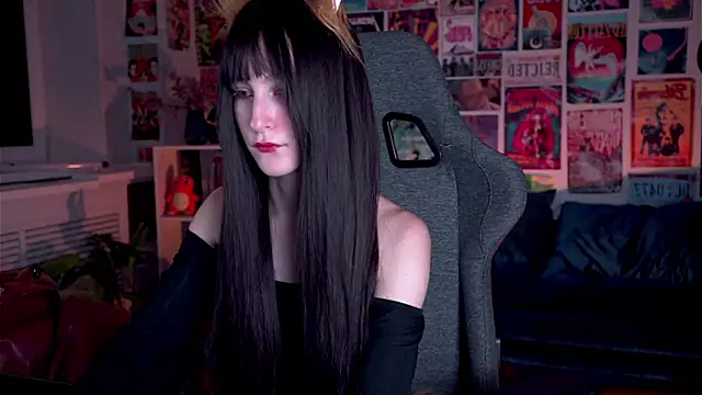 LuxRayi online show from 1, 2, 2025