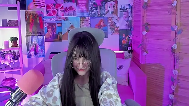 LuxRayi online show from 7, 2, 2025