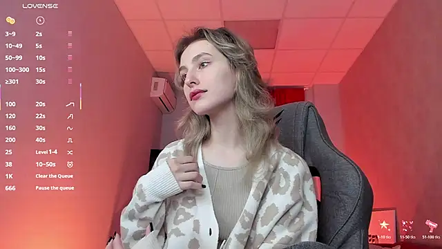 LuxRayi online show from 7, 11, 2025