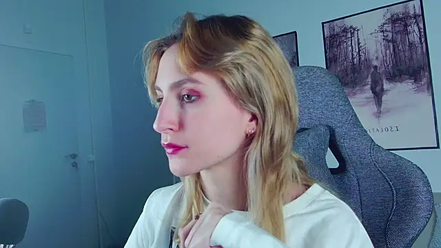 LuxRayi online show from 22, 2, 2025