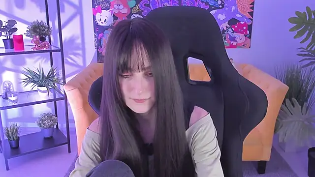 LuxRayi online show from 5, 2, 2025