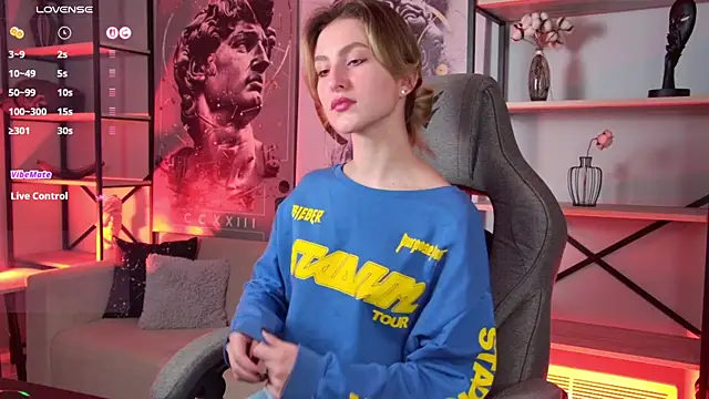 LuxRayi online show from 3, 12, 2025