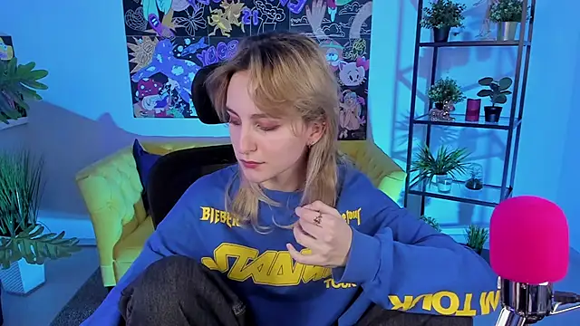 LuxRayi online show from 20, 2, 2025