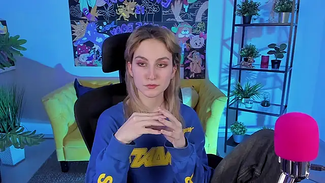 LuxRayi online show from 20, 2, 2025