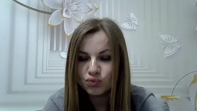 TinaFun4u online show from 10, 3, 2025