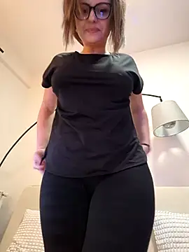 Eelleen online show from 9, 2, 2026