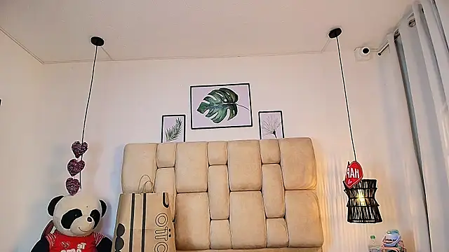 AdharaSmithh online show from 19, 9, 2025