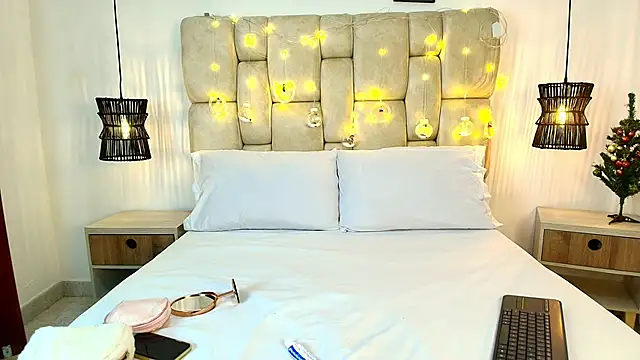 AdharaSmithh online show from 16, 12, 2025