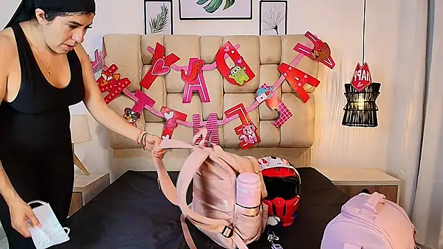 AdharaSmithh online show from 15, 9, 2025