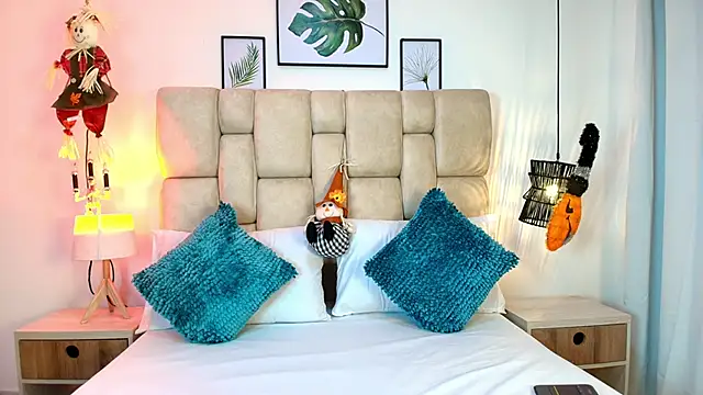 AdharaSmithh online show from 31, 10, 2025