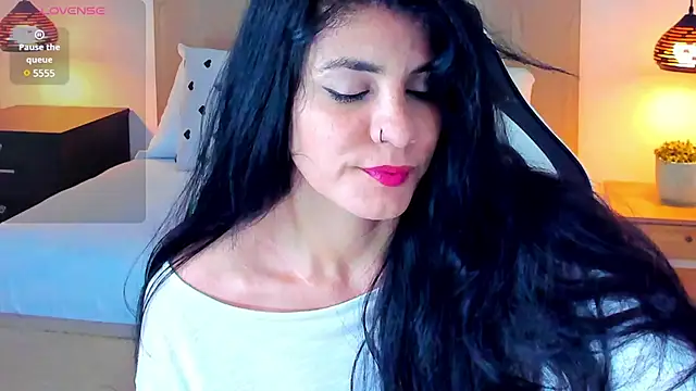 elissa iris online show from 11, 3, 2025