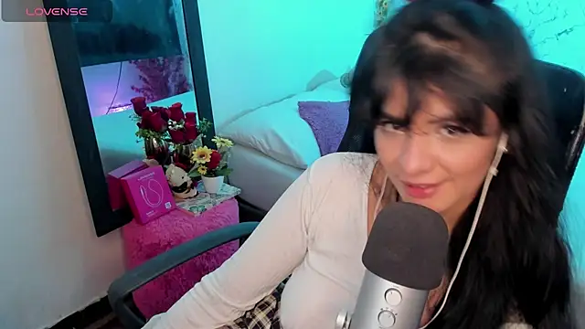 elissa iris online show from 27, 6, 2026