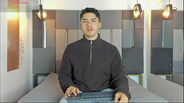 LiamNovak online show from 6, 1, 2026