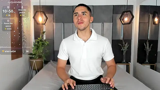 LiamNovak online show from 16, 9, 2025