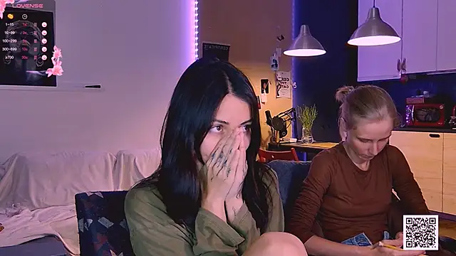 KatiKate online show from 10, 9, 2025