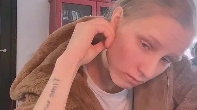 KatiKate online show from 3, 3, 2025