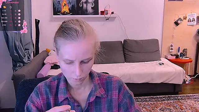 KatiKate online show from 5, 10, 2025