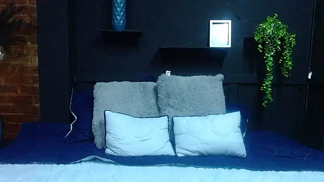 ShyVibes  online show from 20, 9, 2025