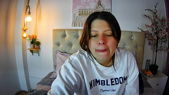 Snapshot of ShyVibes_ chatting on 8, 2, 2026 ShyVibes online show from 8, 2, 2026