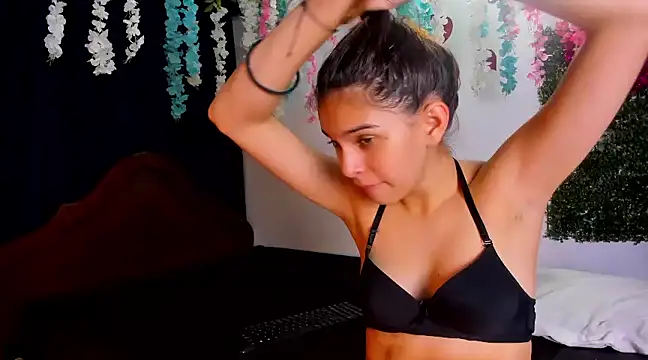 kattyandtom2 online show from 8, 3, 2025