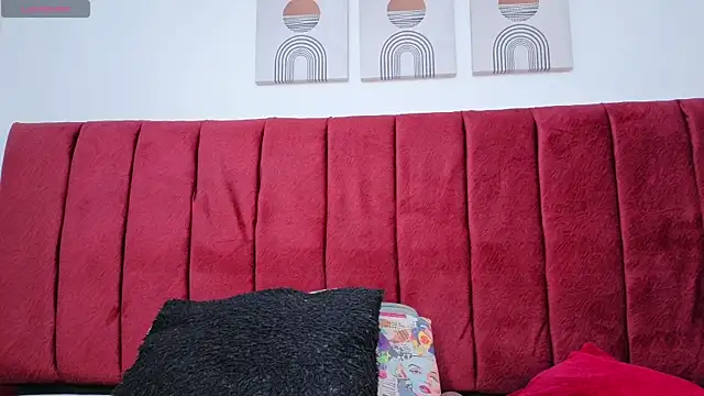 selena castillo online show from 22, 12, 2025