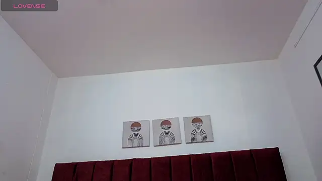 selena castillo online show from 24, 9, 2025