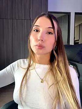 SophieRaily  online show from 16, 9, 2025