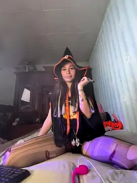 Snapshot of DreamKarina chatting on 30, 10, 2025 DreamKarina online show from 30, 10, 2025