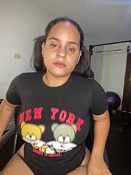 Violetrousse online show from 4, 10, 2025