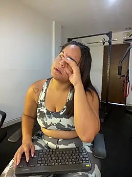 Violetrousse online show from 19, 9, 2025