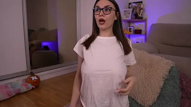 Mona Lisss online show from 25, 11, 2025