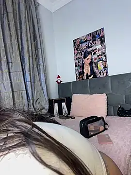 Snapshot of Meryem_Queen chatting on 7, 2, 2026 Meryem Queen online show from 7, 2, 2026