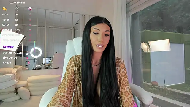 missdiamond  online show from 7, 11, 2025