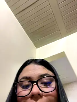 alissonfernandez  online show from 2, 10, 2025