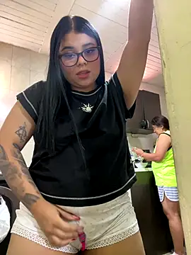 alissonfernandez  online show from 20, 9, 2025