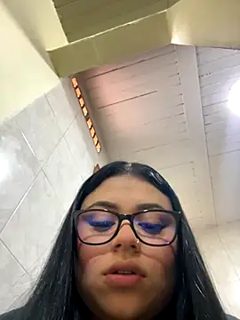 alissonfernandez  online show from 22, 9, 2025